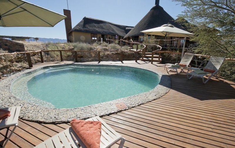 Hoodia Desert Lodge pool