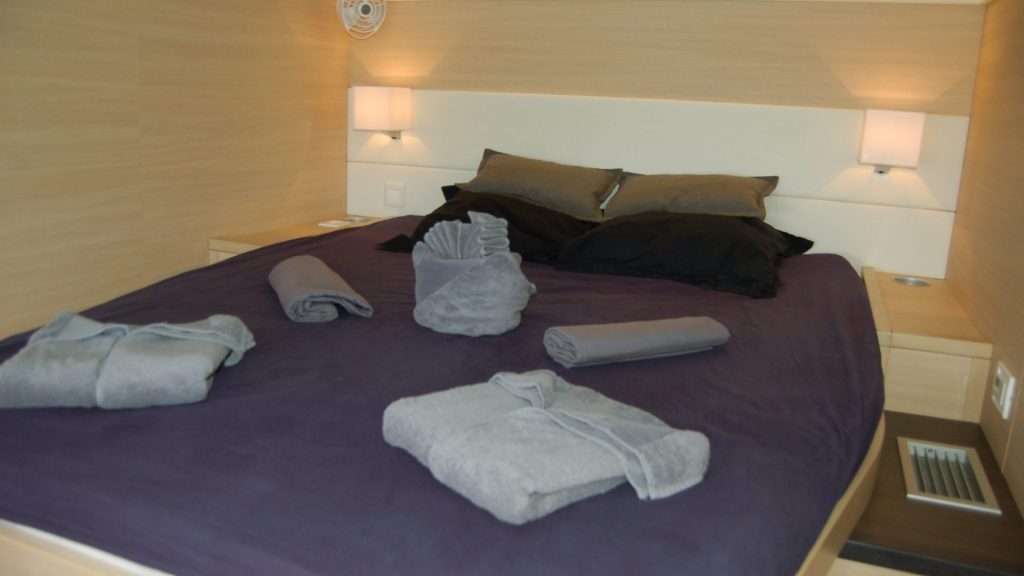 Katamaran-Segelyachtkreuzfahrt 6 Cabin Lagoon 620
